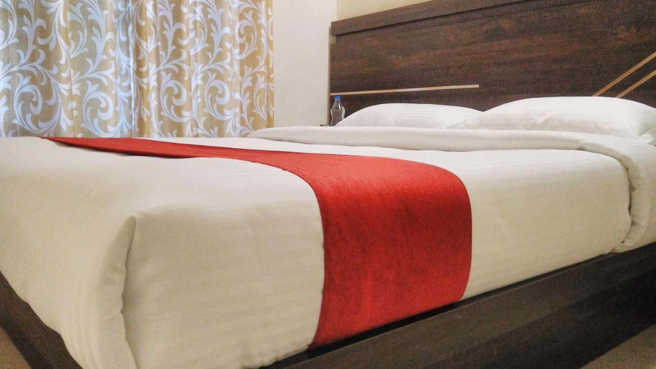 Bed and Breakfast Leeland Munnar Esterno foto
