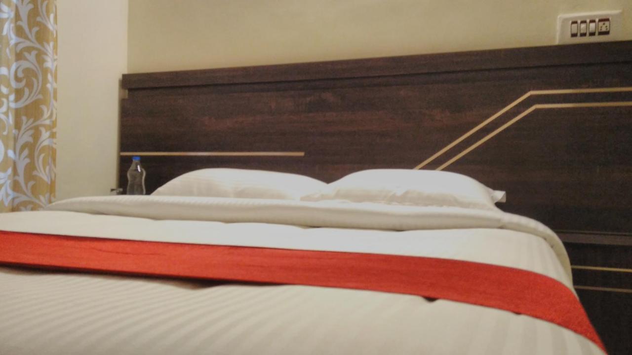 Bed and Breakfast Leeland Munnar Esterno foto