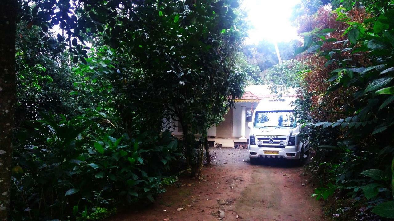 Bed and Breakfast Leeland Munnar Esterno foto