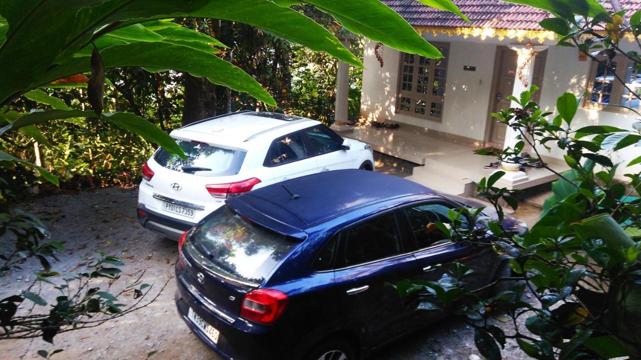 Bed and Breakfast Leeland Munnar Esterno foto